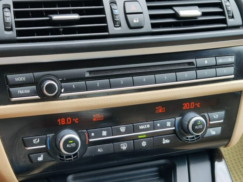 BMW 518