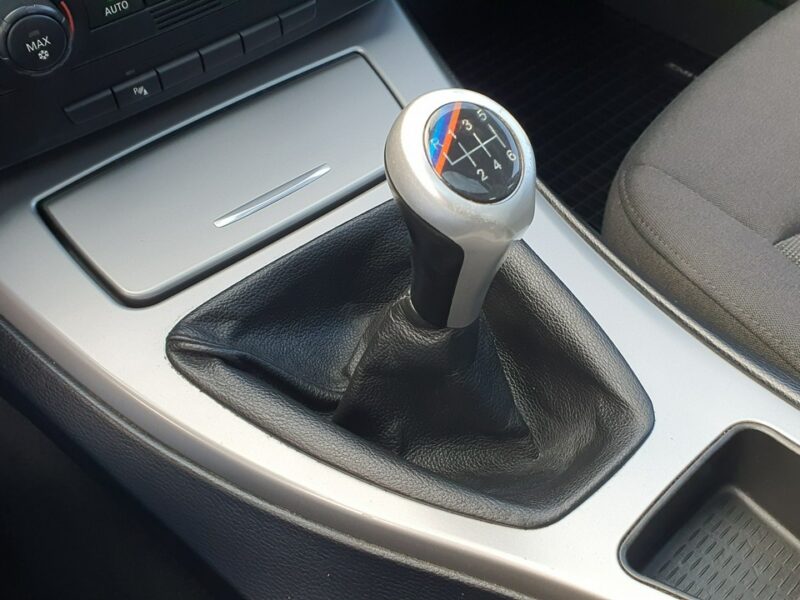 BMW 320 2.0i 150KM # Climatronic # 2x PDC # Szyber # Xenon # Super Stan !!! E90E91E92E93(2005-2012)