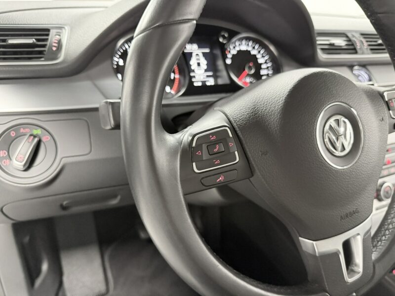 Volkswagen CC 2.0 TSI 210KM*Navi*BiXenon*HIGHLINE*Klimatronic*Kamera*Łopatki II (2012-)