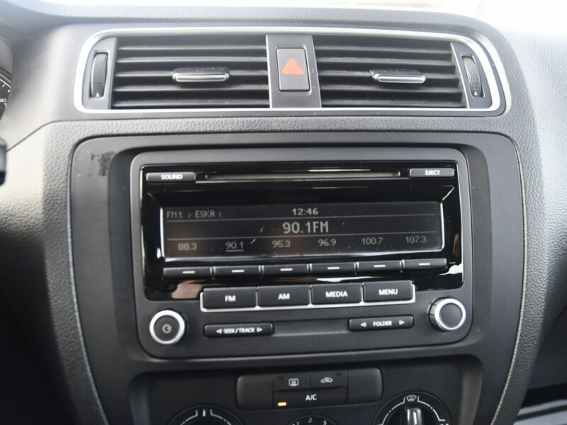 Volkswagen Jetta 2,0 Benz MPI. Automat.Serwis.Klimatyzacja.El.szyby.Centralka,kredyt. A6 (2010-)
