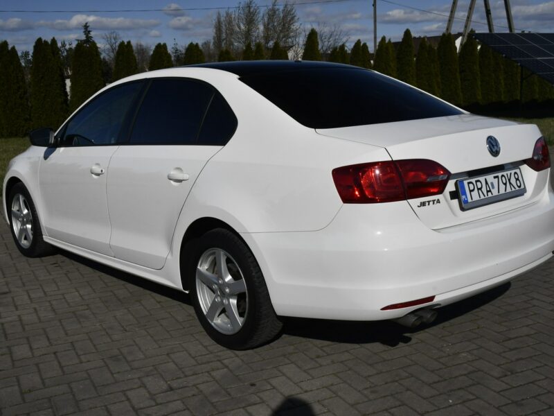 Volkswagen Jetta 2,0 Benz MPI. Automat.Serwis.Klimatyzacja.El.szyby.Centralka,kredyt. A6 (2010-)