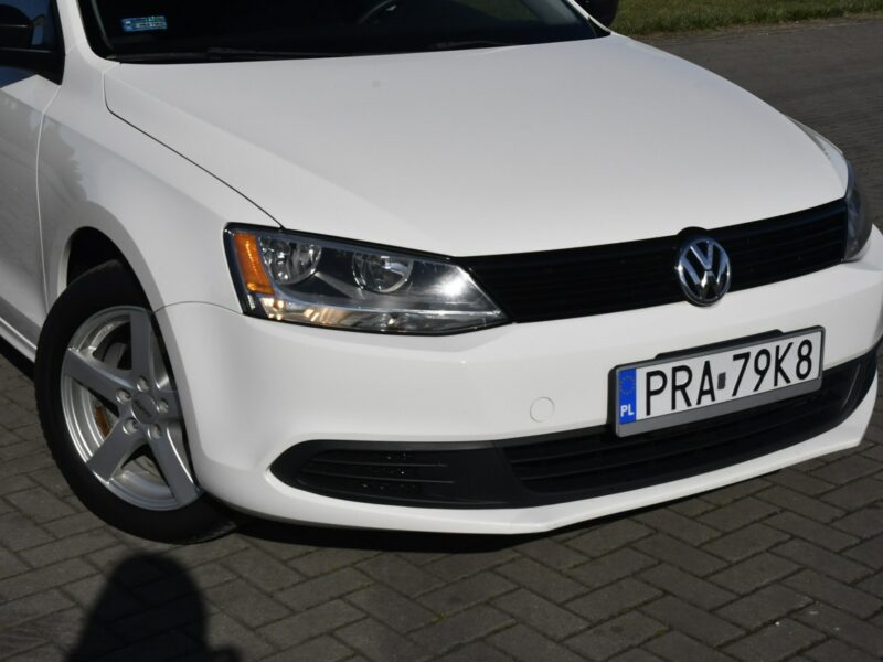 Volkswagen Jetta 2,0 Benz MPI. Automat.Serwis.Klimatyzacja.El.szyby.Centralka,kredyt. A6 (2010-)