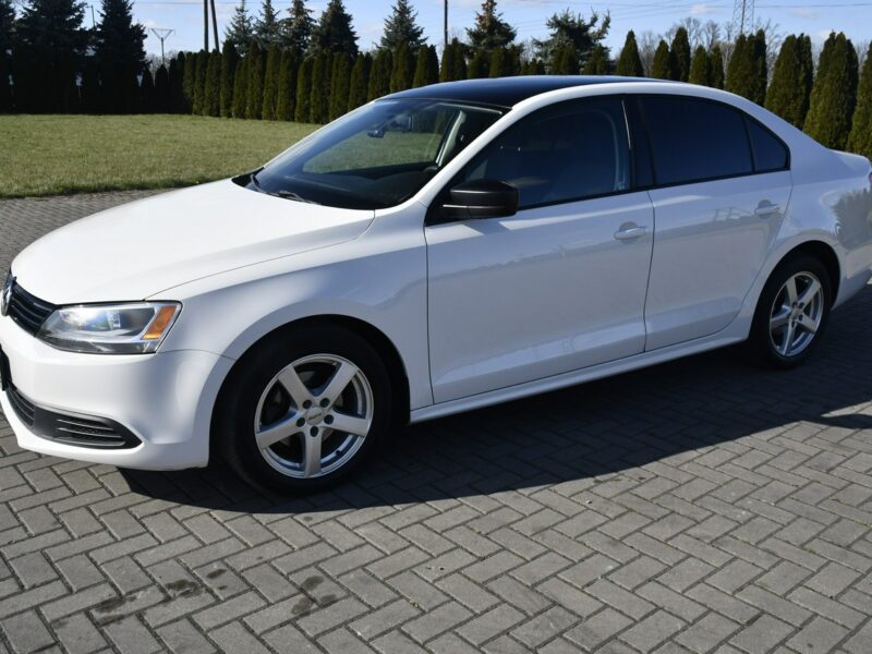 Volkswagen Jetta 2,0 Benz MPI. Automat.Serwis.Klimatyzacja.El.szyby.Centralka,kredyt. A6 (2010-)