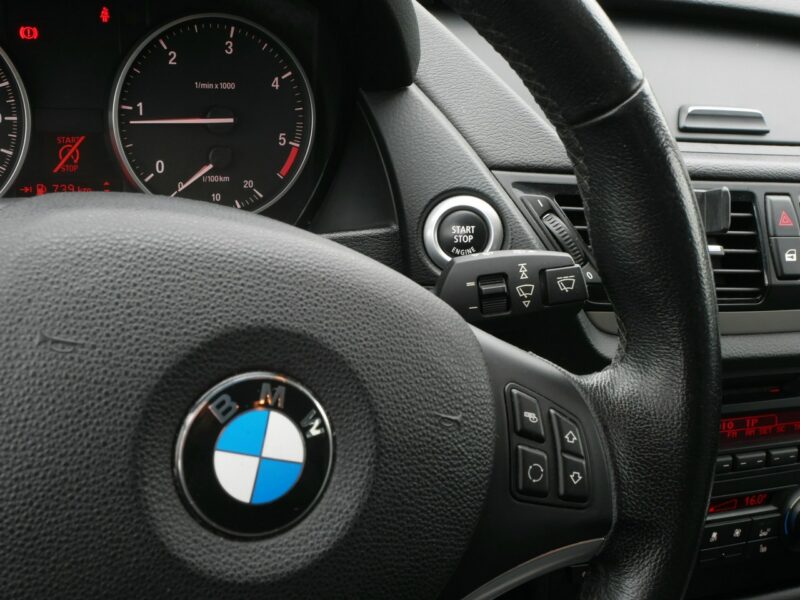 BMW X1 FL sDrive 18d 143KM [Eu5] -Skóra -Grzane fotele +Koła zimowe I (E84) (2009-2015)