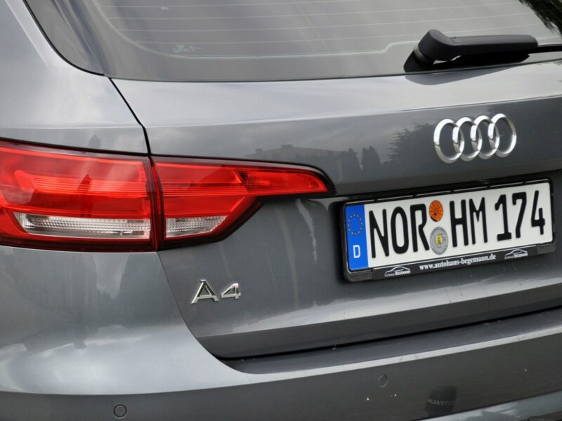 Audi A4 2.0TDI(150KM)*Lift*Xenon*Led*Duża Navi*Welur*Chrom*El.Klapa*Alu18"ASO B9 (2015-)
