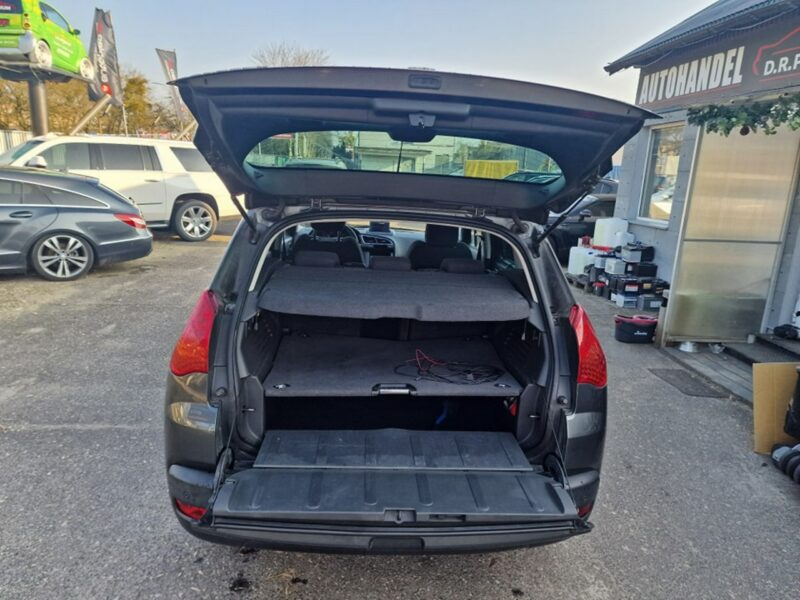 Peugeot 3008 1.6 HDI 110 KM, Klimatyzacja, Bluetooth, Alufelgi, Isofix, Dwa Klucze I (2009-2016)