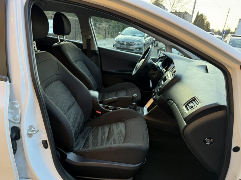 Kia Cee'd 1,4 99KM Klimatyzacja 1Właściciel II (2012-)