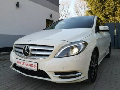 Mercedes B 180 1.8 CDI 109KM Klimatr Navi Isofix Parktronic Alu Led Bixenon Gwarancja W246 (2011-)