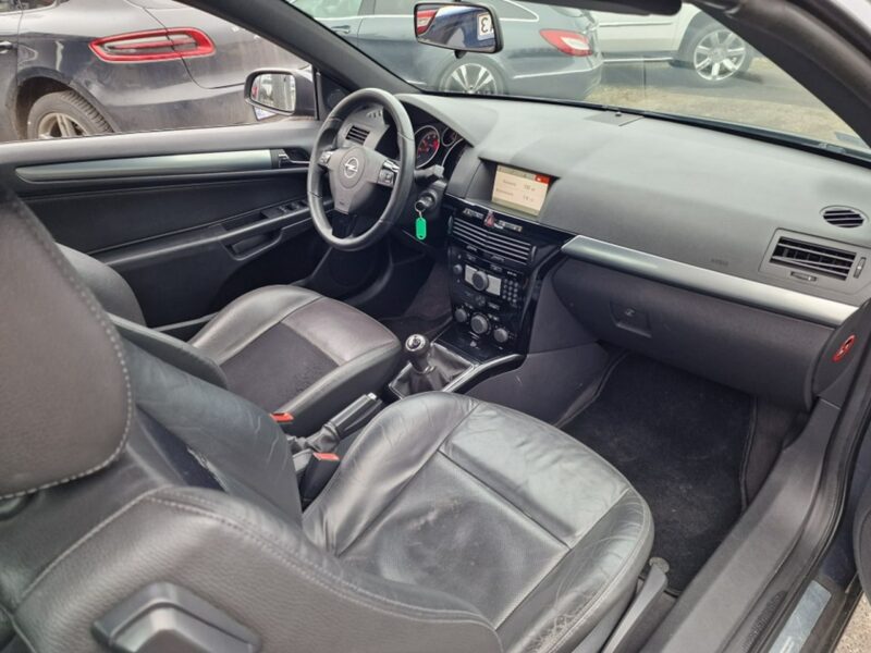 Opel Astra 1.8 Benzyna 140 KM, Twin-Top, Skóra, Klimatyzacja, Automat, Alufelgi H (2004-2014)