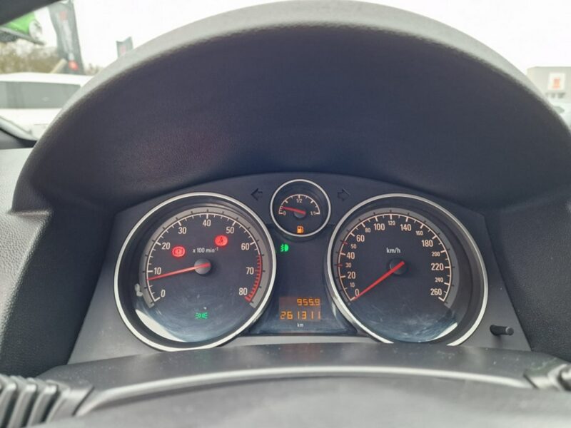 Opel Astra 1.8 Benzyna 140 KM, Twin-Top, Skóra, Klimatyzacja, Automat, Alufelgi H (2004-2014)