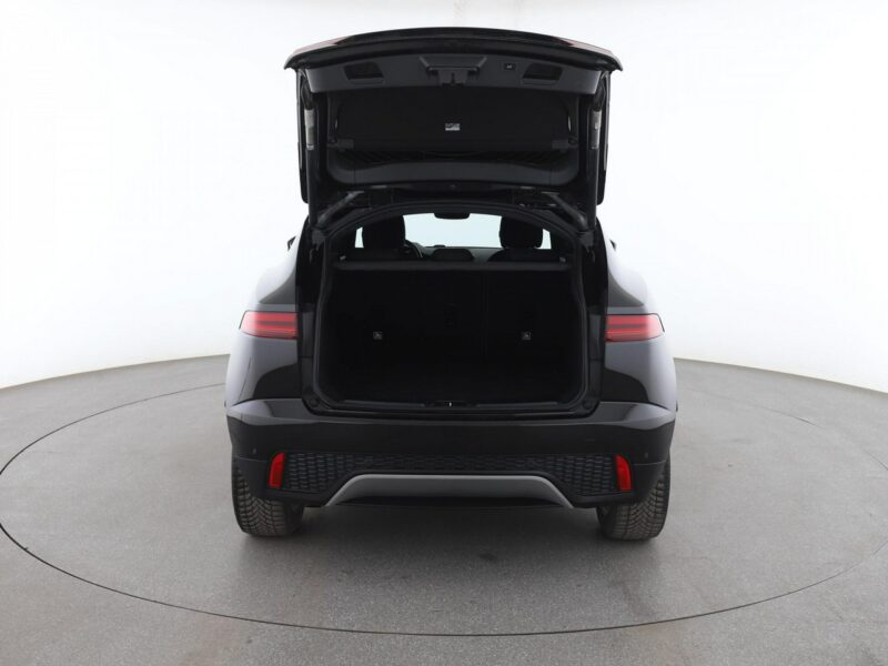 Jaguar E-Pace 2.0D Automat AWD Klimatronik Navi ACC Grzane Fotele Kamera Full LED I (2017 -)