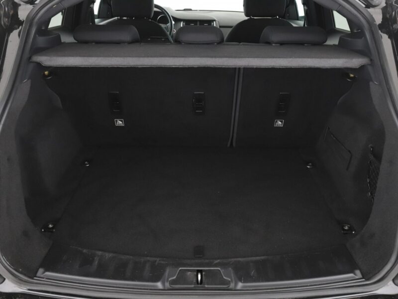 Jaguar E-Pace 2.0D Automat AWD Klimatronik Navi ACC Grzane Fotele Kamera Full LED I (2017 -)