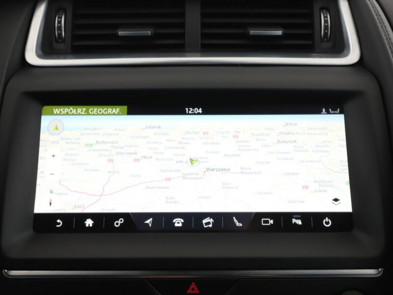 Jaguar E-Pace 2.0D Automat AWD Klimatronik Navi ACC Grzane Fotele Kamera Full LED I (2017 -)