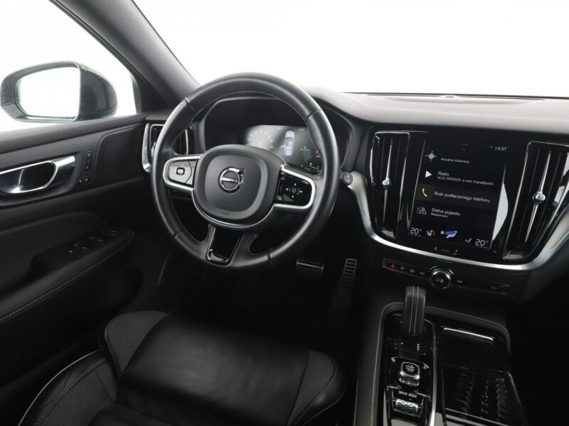 Volvo V60 F23 2.0T6 R Design AWD PHEV Navi Tempomat HarmanKardon Kamera BLIS LED II (2018-)