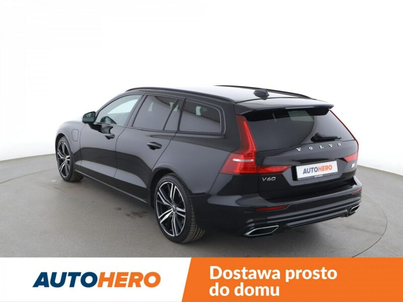 Volvo V60 F23 2.0T6 R Design AWD PHEV Navi Tempomat HarmanKardon Kamera BLIS LED II (2018-)