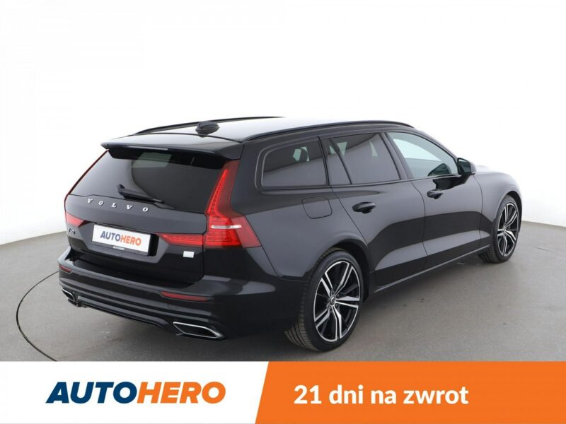 Volvo V60 F23 2.0T6 R Design AWD PHEV Navi Tempomat HarmanKardon Kamera BLIS LED II (2018-)