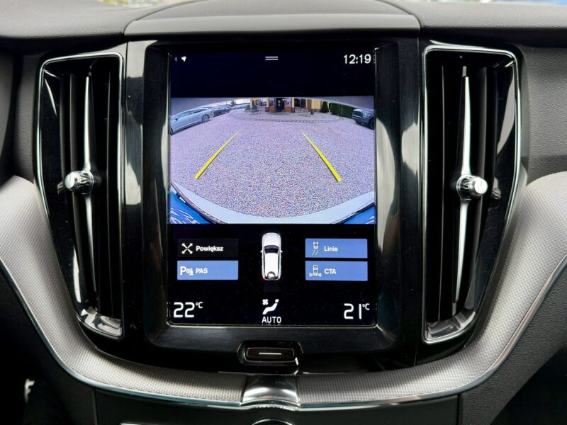 Volvo XC 60 4x4,R-DESIGN,Bogata wersja,Gwarancja II (2017-)