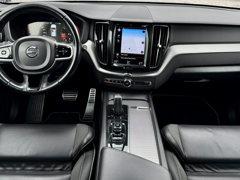 Volvo XC 60 4x4,R-DESIGN,Bogata wersja,Gwarancja II (2017-)