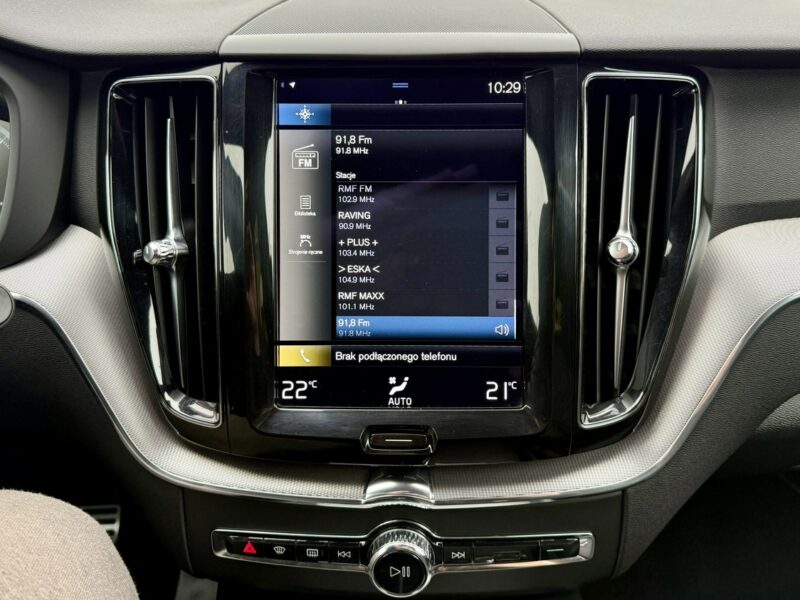 Volvo XC 60 4x4,R-DESIGN,Bogata wersja,Gwarancja II (2017-)