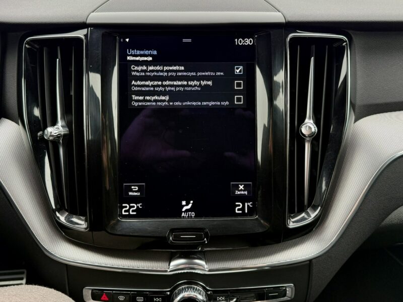 Volvo XC 60 4x4,R-DESIGN,Bogata wersja,Gwarancja II (2017-)