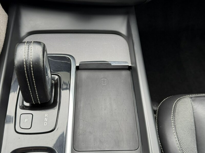 Volvo XC 60 4x4,R-DESIGN,Bogata wersja,Gwarancja II (2017-)