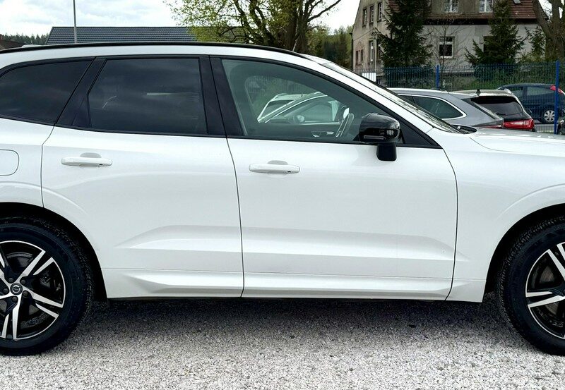 Volvo XC 60 4x4,R-DESIGN,Bogata wersja,Gwarancja II (2017-)