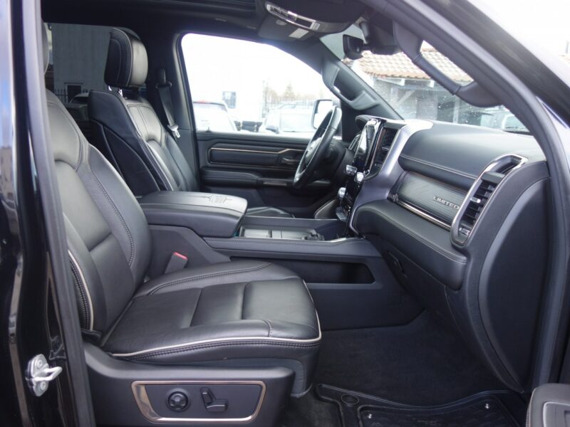 Dodge RAM DODGE RAM WERSJA LIMITED NIGHT BLACK SILNIK 5.7 BENZYNA 400km 38tys km IV (2009-)