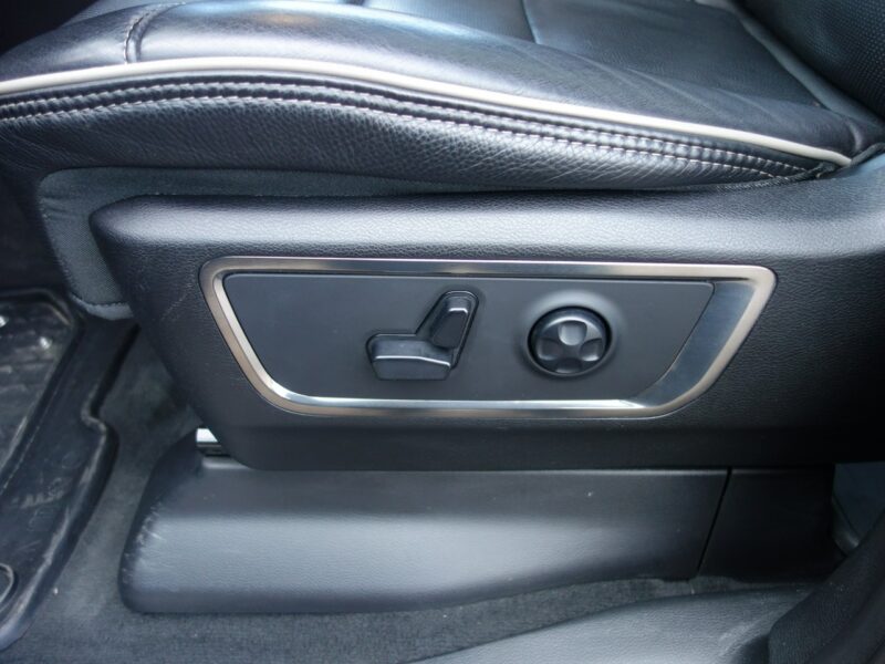 Dodge RAM DODGE RAM WERSJA LIMITED NIGHT BLACK SILNIK 5.7 BENZYNA 400km 38tys km IV (2009-)