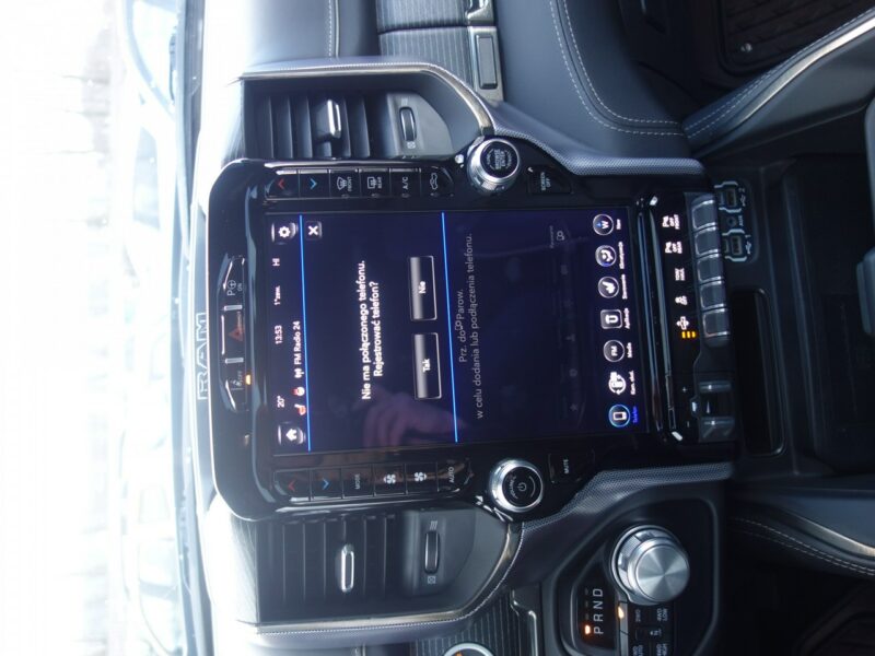 Dodge RAM DODGE RAM WERSJA LIMITED NIGHT BLACK SILNIK 5.7 BENZYNA 400km 38tys km IV (2009-)