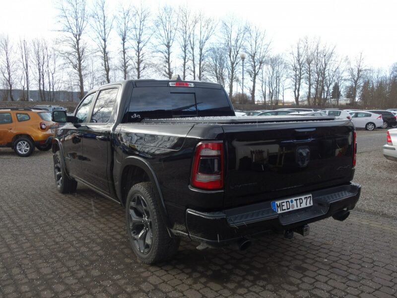 Dodge RAM DODGE RAM WERSJA LIMITED NIGHT BLACK SILNIK 5.7 BENZYNA 400km 38tys km IV (2009-)