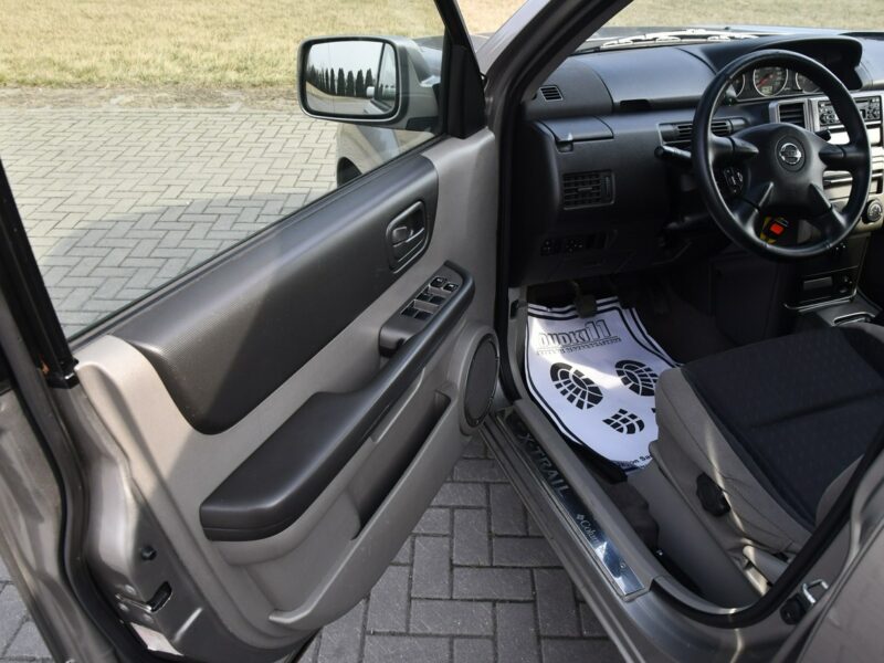 Nissan X-Trail 2,0benzyna. Klimatronic.Hak.Manual.El.szyby.Centralka.Kredyt.OKAZJA I (2001-2007)