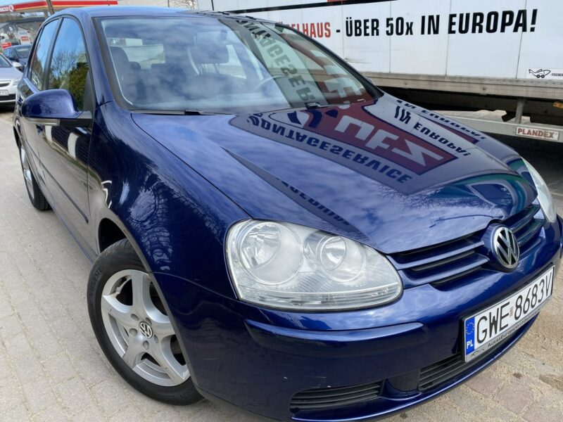 Volkswagen Golf CLIMAtic, oszczędny, hak, niezawodna benzyna, isofix, zadbany, zarej. V (2003-2008)