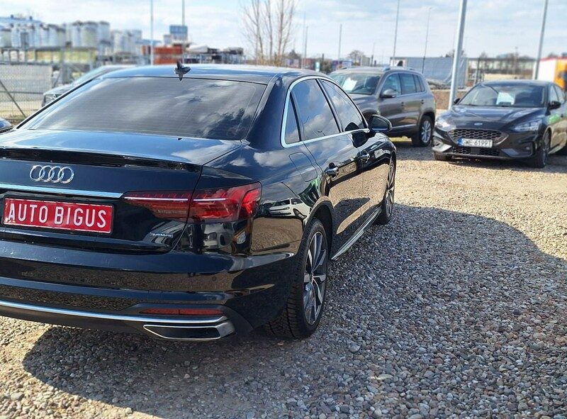 Audi A4 252 kM quattro mały przebieg B9 (2015-)