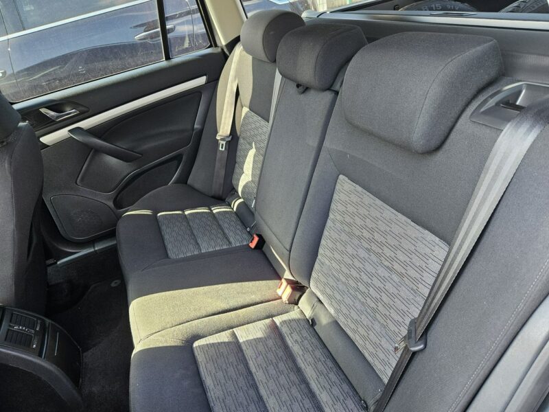 Škoda Octavia Klimatronic dwu strefowy / Podgrzewane fotele / Tempomat II (2004-2013)