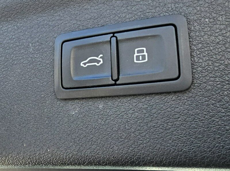 Audi Q3 LIFTING ,Manual,Zarejestrowany w PL 1-Wł 2Xkoła GWARANCJA,Lub Zamienie I (2011-2018)