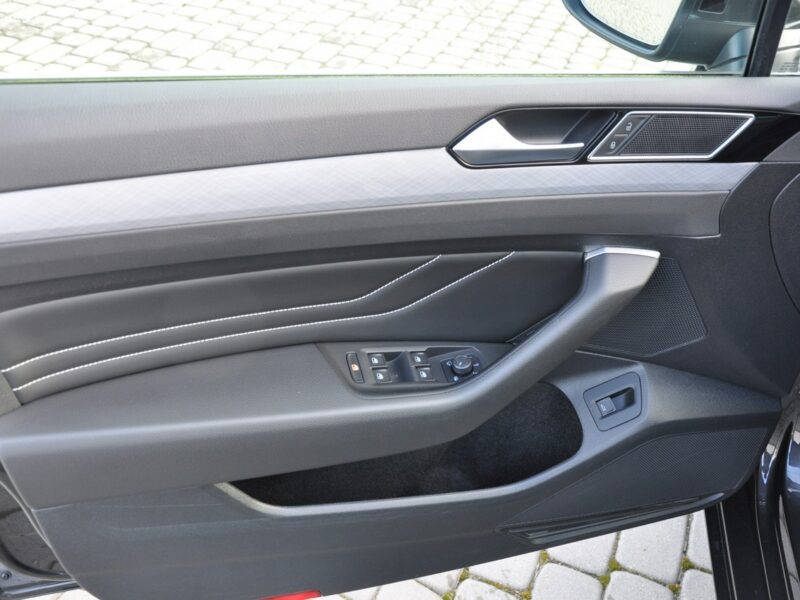 Volkswagen Passat 2.0Tdi 150KM DSG Kamery360 Hak Nawigacja Dealer Gwar B8 (2014-2023)