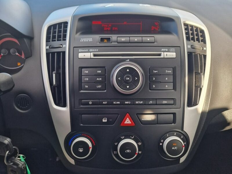 Kia Cee'd 1.4 Benzyna 90 KM, Po Lifcie Klimatyzacja, Isofix, Bluetooth, Komputer I (2006-2012)