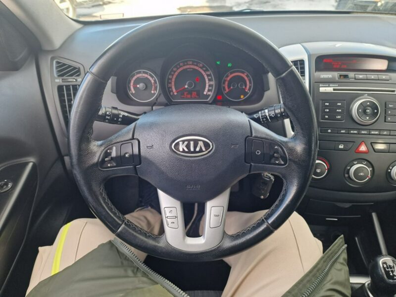 Kia Cee'd 1.4 Benzyna 90 KM, Po Lifcie Klimatyzacja, Isofix, Bluetooth, Komputer I (2006-2012)