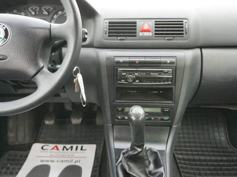 Škoda Octavia Salon Polska I (1996-2011)