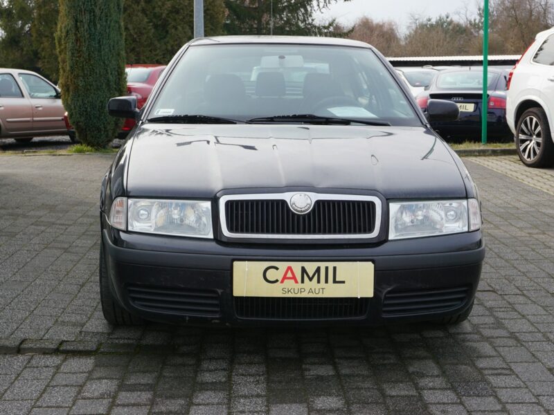 Škoda Octavia Salon Polska I (1996-2011)
