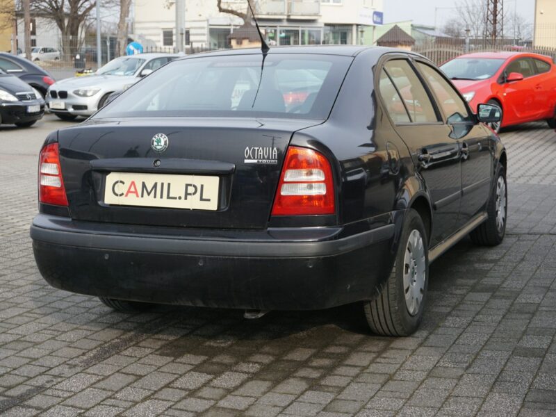 Škoda Octavia Salon Polska I (1996-2011)