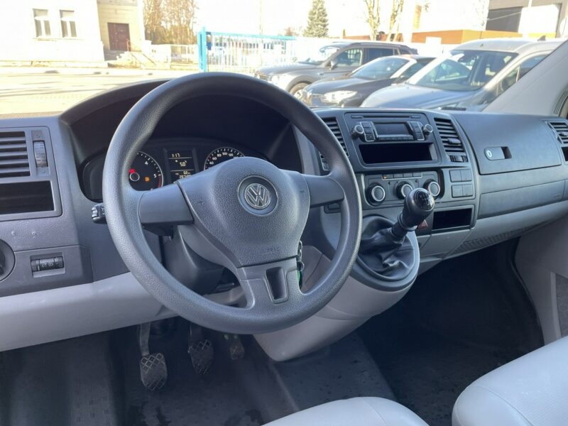 Volkswagen Caravelle Volkswagen Caravelle 2.0-140KM 2015