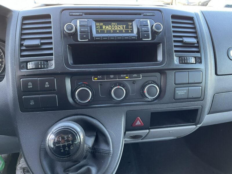 Volkswagen Caravelle Volkswagen Caravelle 2.0-140KM 2015