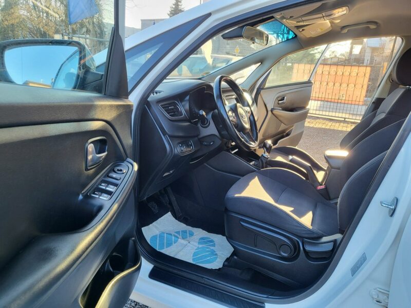 Kia Carens 1.6 135 KM 100% Bezwypadek Kamera Z Niemiec Gwarancja Zapraszamy !!! IV (2013-)
