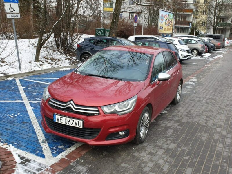 Citroen C4 Kupiony w polskim salonie, nowy rozrząd i olej, dobre wyposażenie II (2010-)