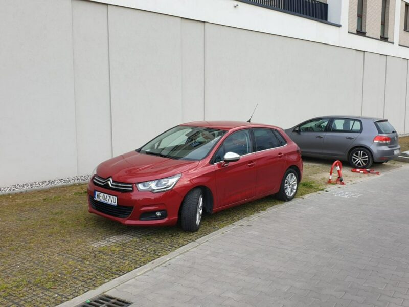 Citroen C4 Kupiony w polskim salonie, nowy rozrząd i olej, dobre wyposażenie II (2010-)