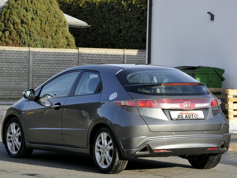 Honda Civic 1,8i-Vtec 140KM SPORT/Serwisowany/Parktronic/Alkantara/Alu VIII (2006-2011)