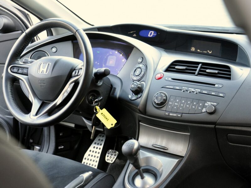 Honda Civic 1,8i-Vtec 140KM SPORT/Serwisowany/Parktronic/Alkantara/Alu VIII (2006-2011)