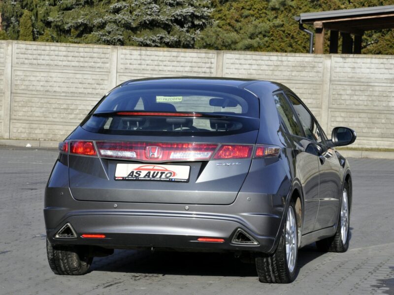 Honda Civic 1,8i-Vtec 140KM SPORT/Serwisowany/Parktronic/Alkantara/Alu VIII (2006-2011)