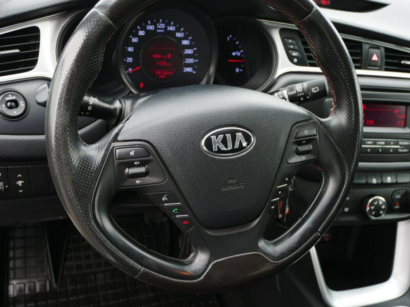 Kia Cee'd 1.4 DOHC 100KM -Krajowy +Nowe opony wielosezon -Zobacz II (2012-)